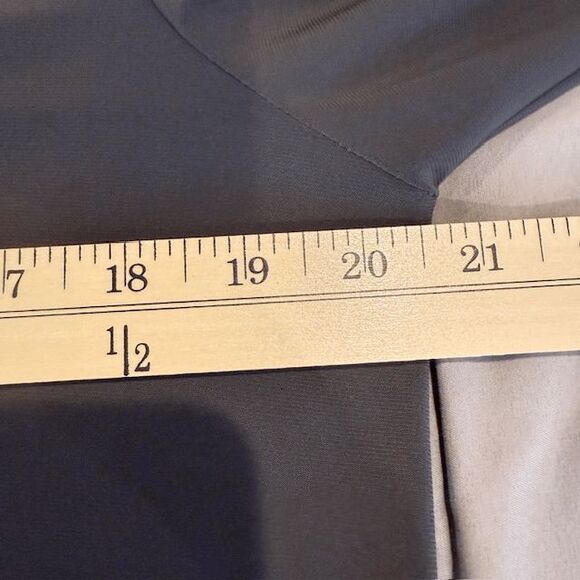 Clara Sun Woo Dark Gray Asymmetric Tunic Top Ruched Sleeve V-Neck Size Medium - Picture 8 of 11